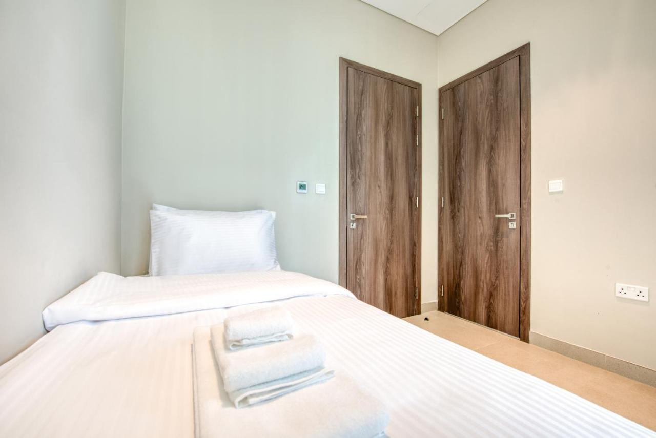 Sol Living - Sol Avenue Lägenhet Dubai Exteriör bild