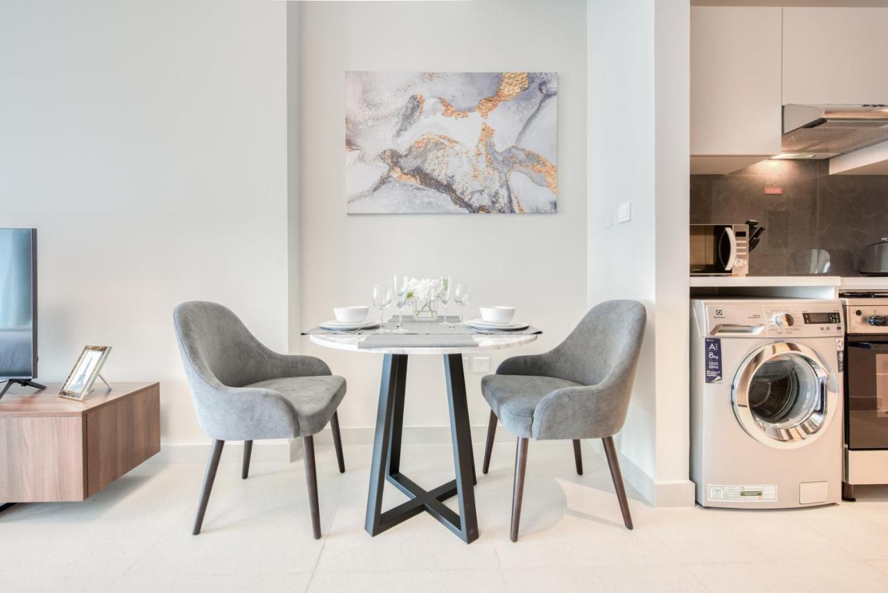 Sol Living - Sol Avenue Lägenhet Dubai Exteriör bild