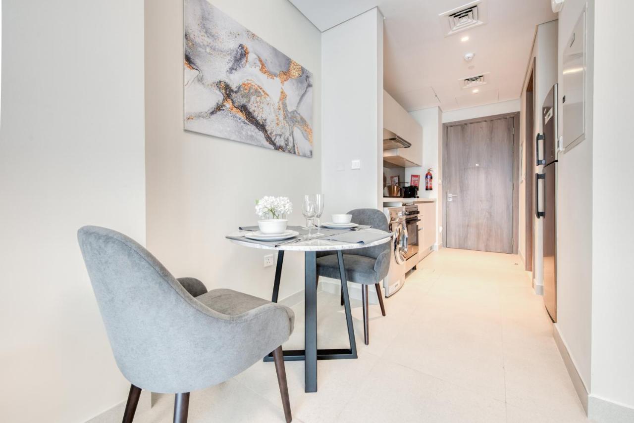Sol Living - Sol Avenue Lägenhet Dubai Exteriör bild